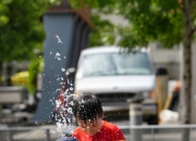 开云官方app入口-包含惊险瞬间频现，球员们奋力拼搏的词条