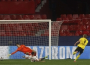 开云在线直播-包含沙尔克抢走客场胜利，逼近前四位置的词条