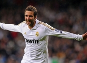 开云体育登录-绝境中的神迹，阿圭罗扛起全队，希腊如何翻盘巴萨