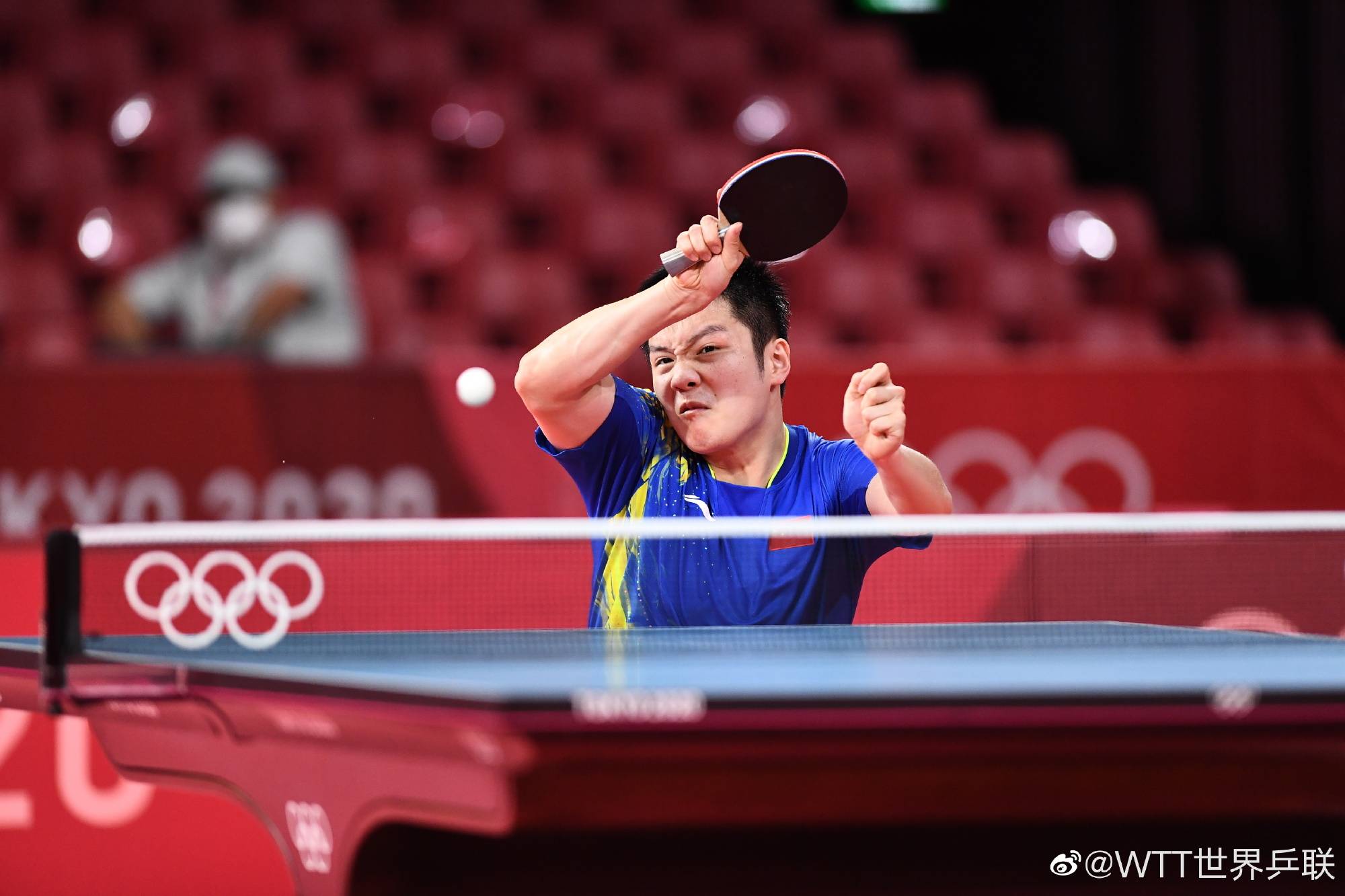 包含韩国强势马德里竞技，乔瓦尼·雷纳统治全场的词条