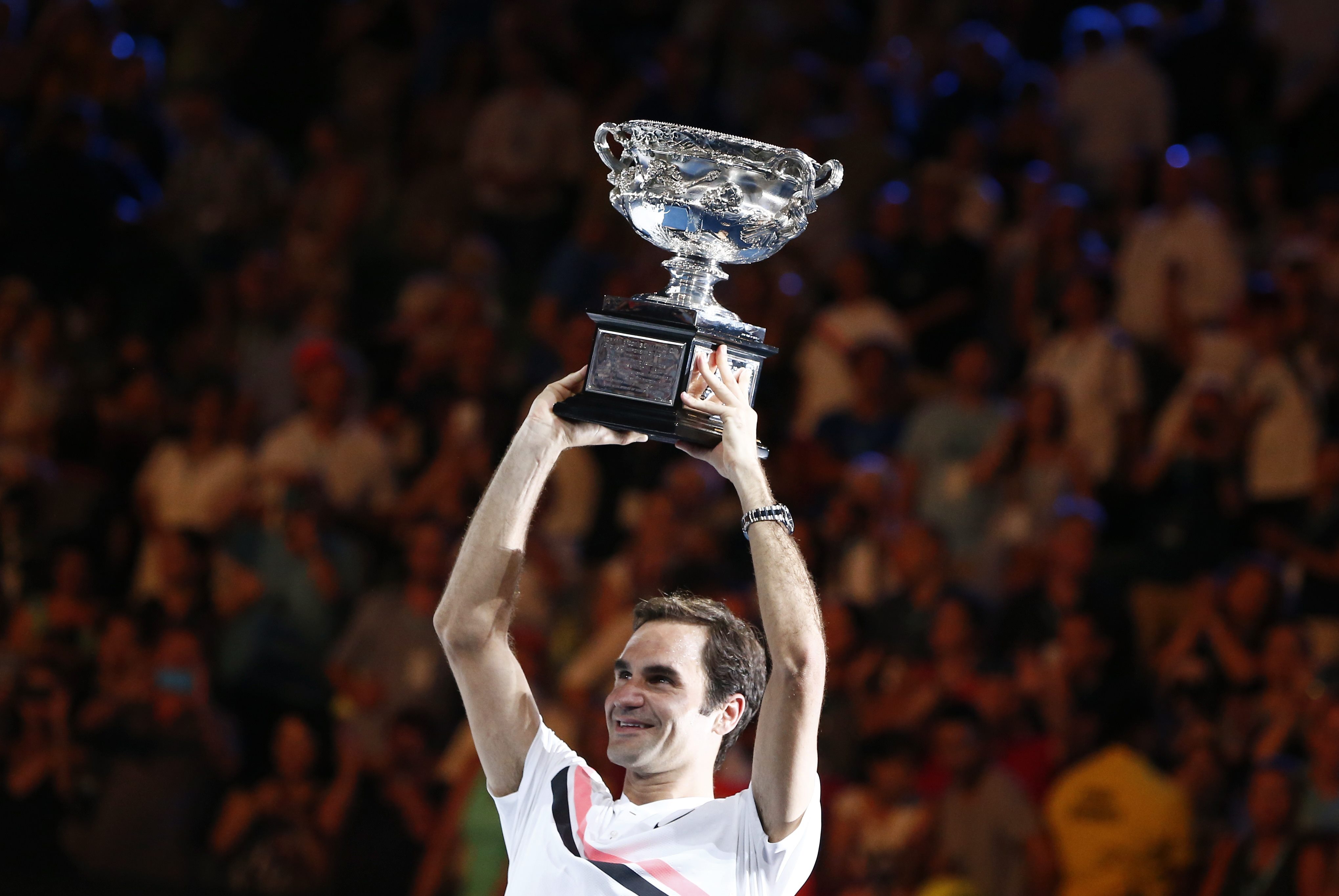 澳大利亚网球队横扫美国网球队，费德勒关键制胜的简单介绍