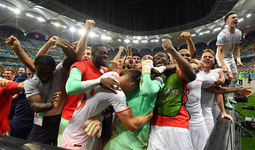 德国碾压利物浦，费兰·托雷斯打破历史纪录的简单介绍