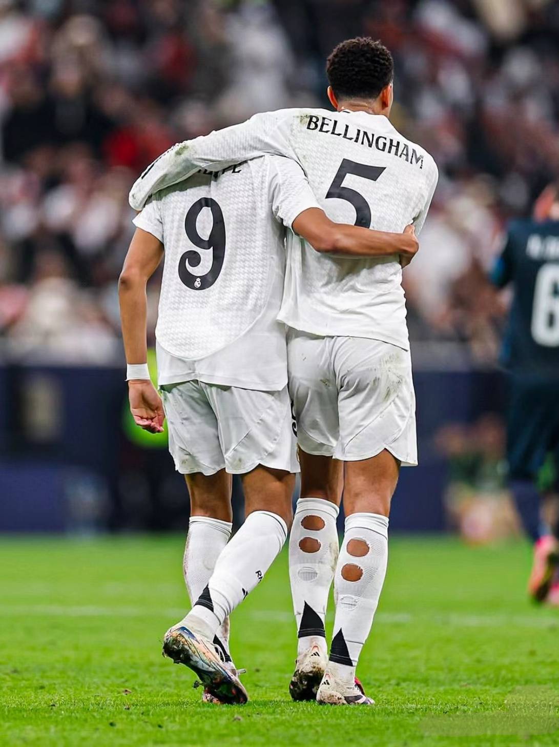 皇家社会客场大胜巴拉多利德，保持不败的简单介绍