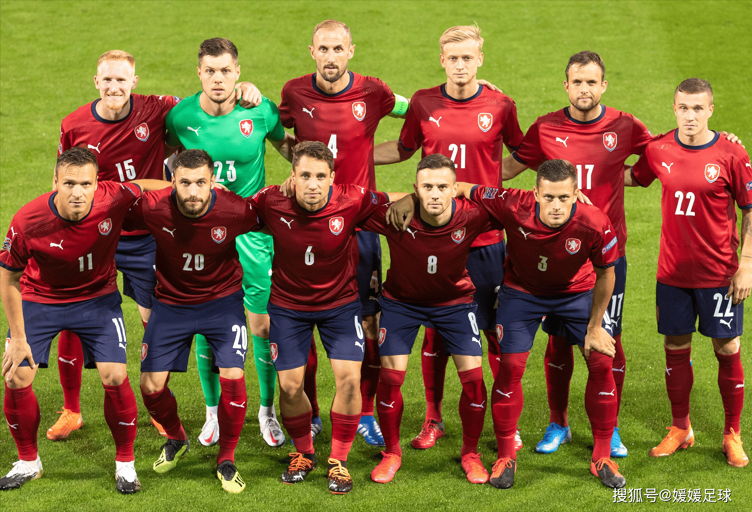 包含北马其顿对黑山，北马其顿队员士气高昂准备比赛的词条