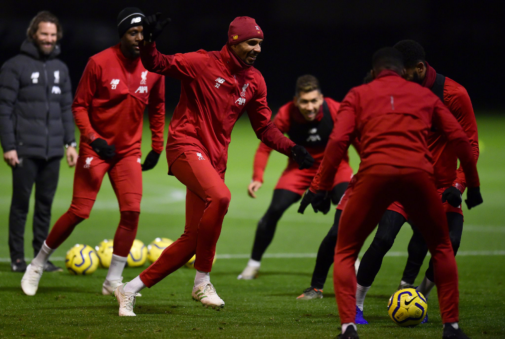 包含纽伦堡球员在客场比赛中保持稳定发挥，积分稳步攀升的词条