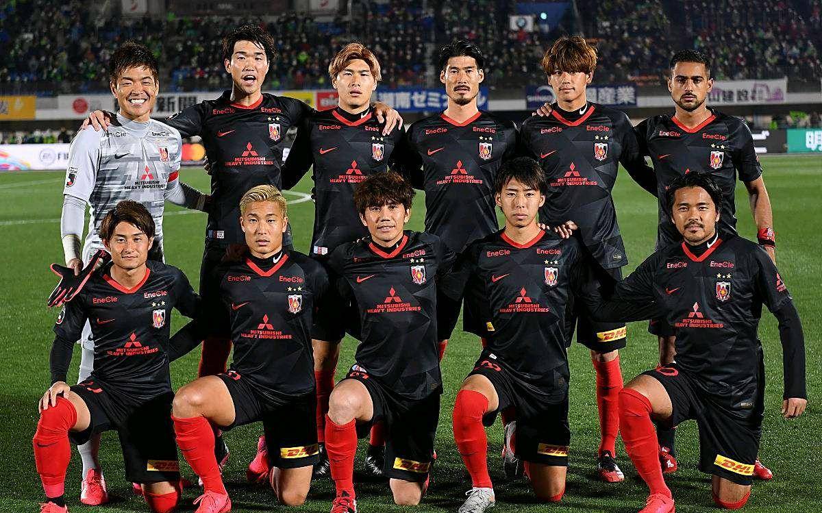 广岛三箭对望浦和红钻，鏖战场上的简单介绍