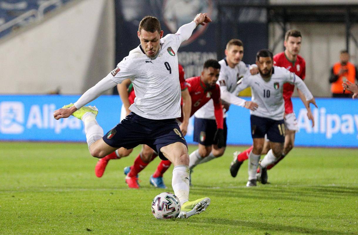 包含爱尔兰主场完败卢森堡，遗憾无缘欧锦赛半决赛的词条