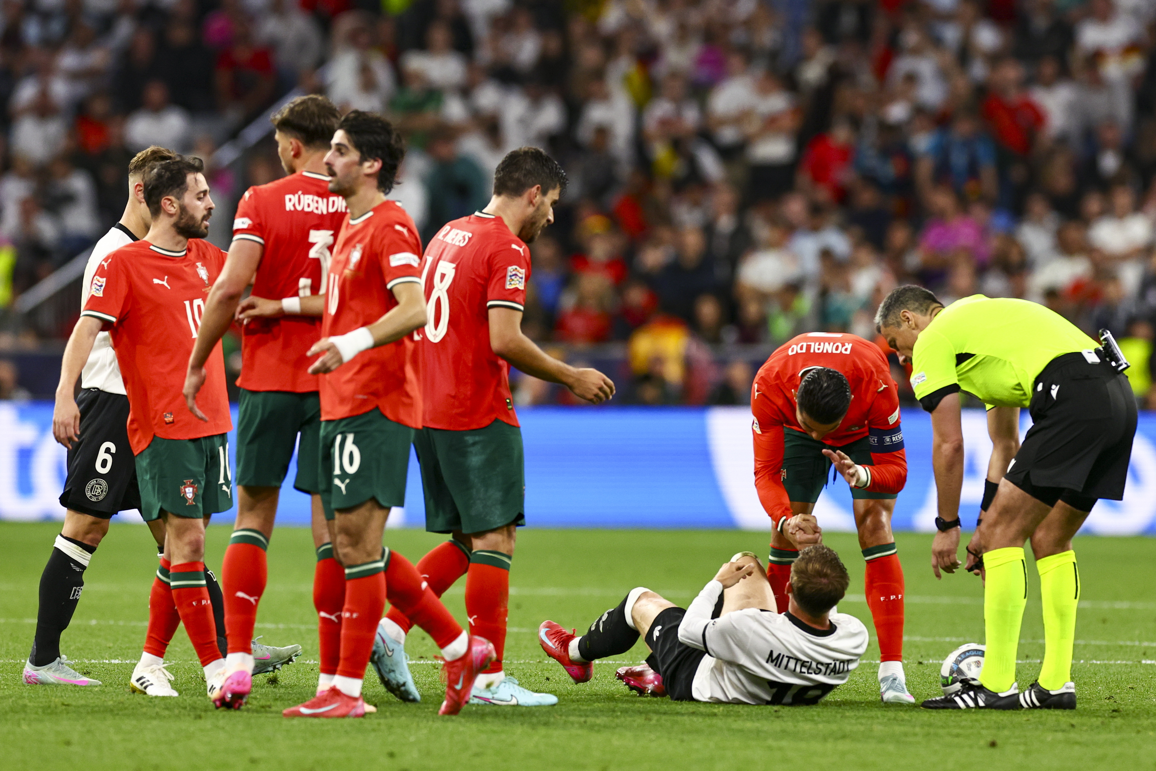 欧国联比赛奥地利队取得关键胜利，保持积分优势的简单介绍