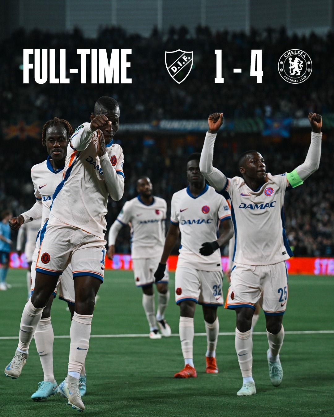 包含欧预赛上演经典对决：球员们在场上拼尽全力的词条