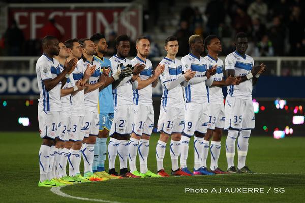 兰斯主场逆转取胜，喜获激动胜利的简单介绍