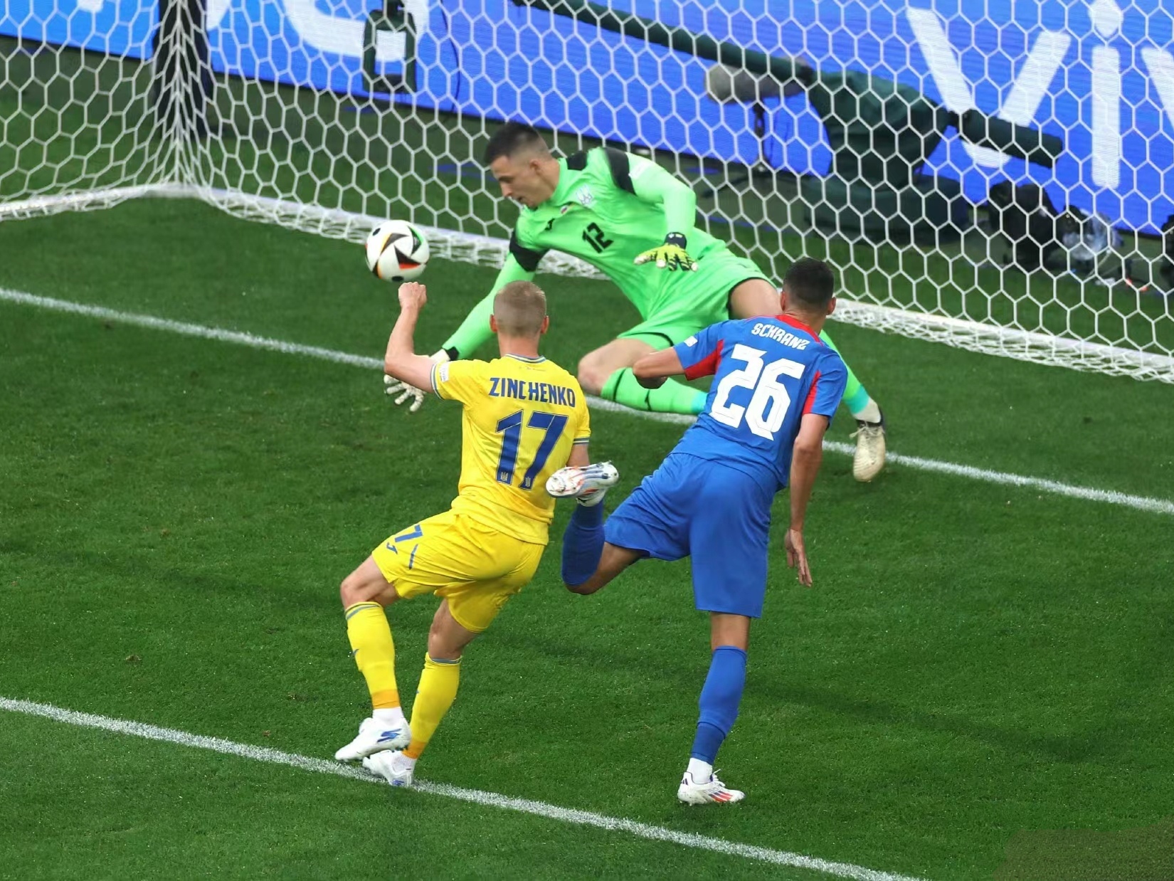 包含紧张刺激！欧洲国家杯赛事焦点不断上演的词条