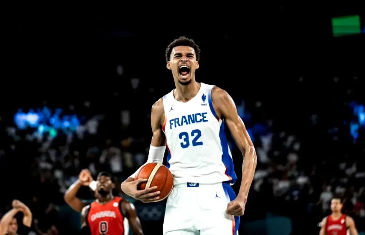 关于法国男篮绝杀勇士B队，字母哥爆发神勇的信息