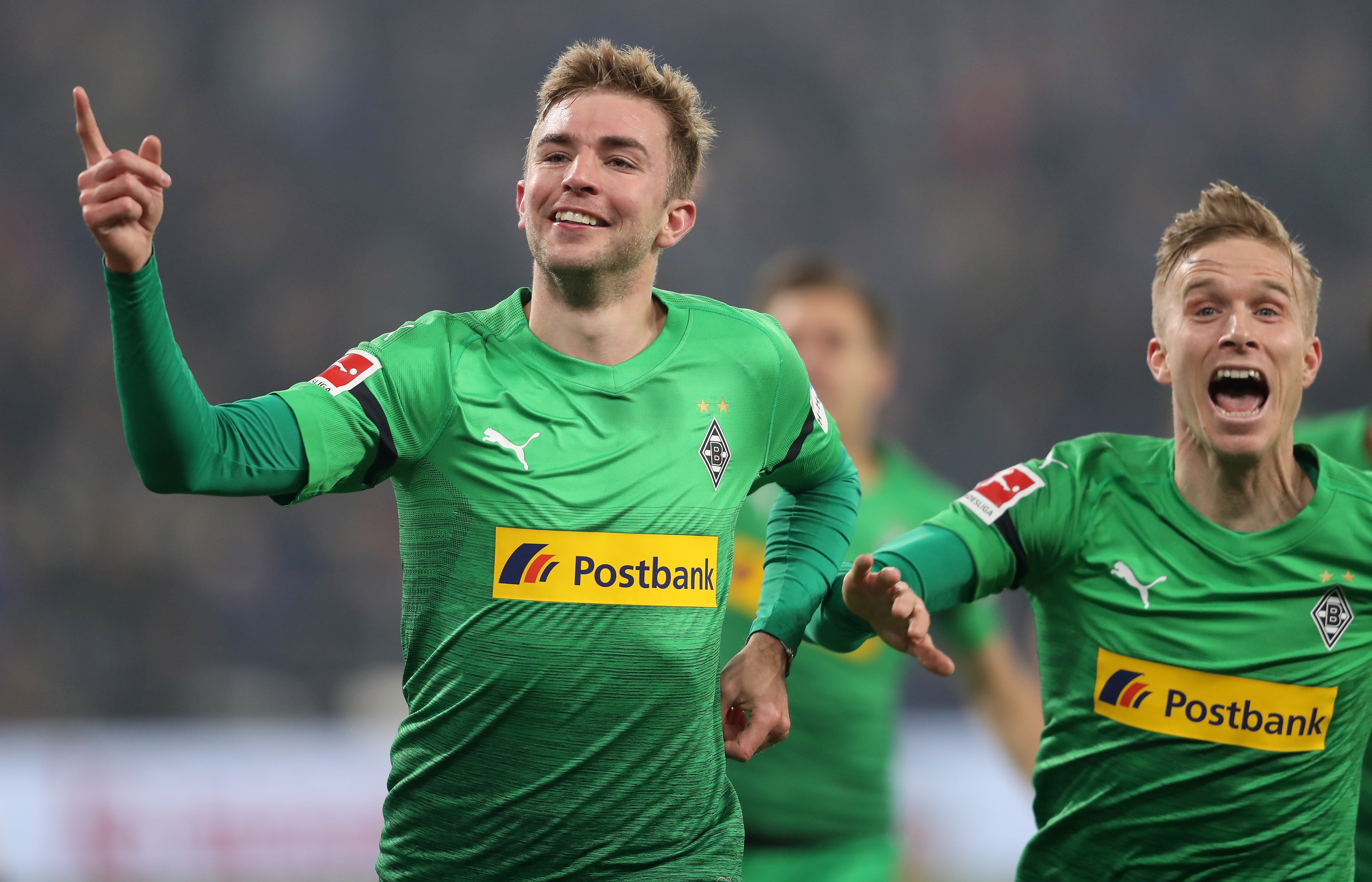 关于门兴格拉德巴赫客场大胜，豪取联赛开门红的信息