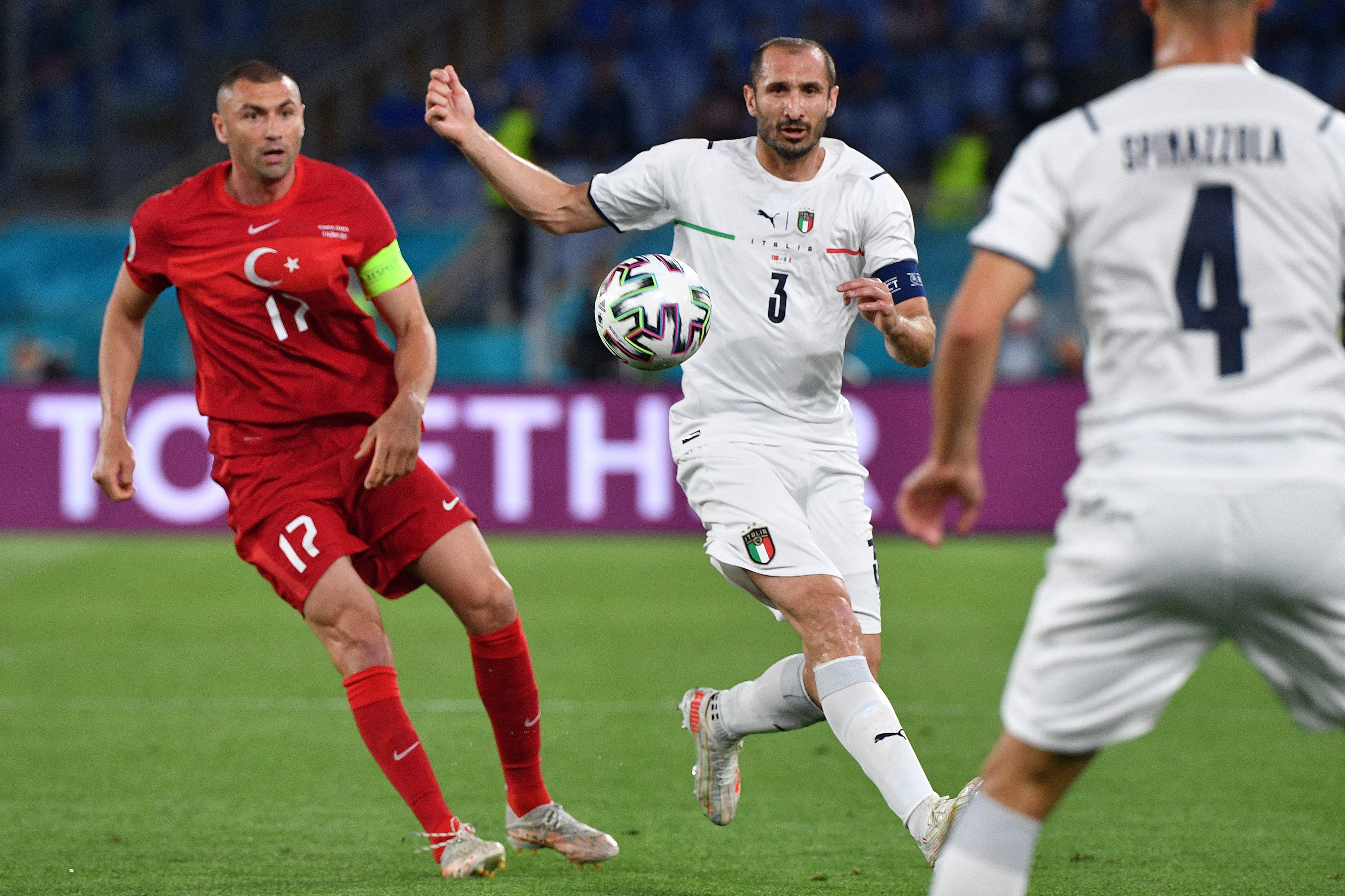 关于土耳其击败冰岛，挺进欧锦赛半决赛的信息