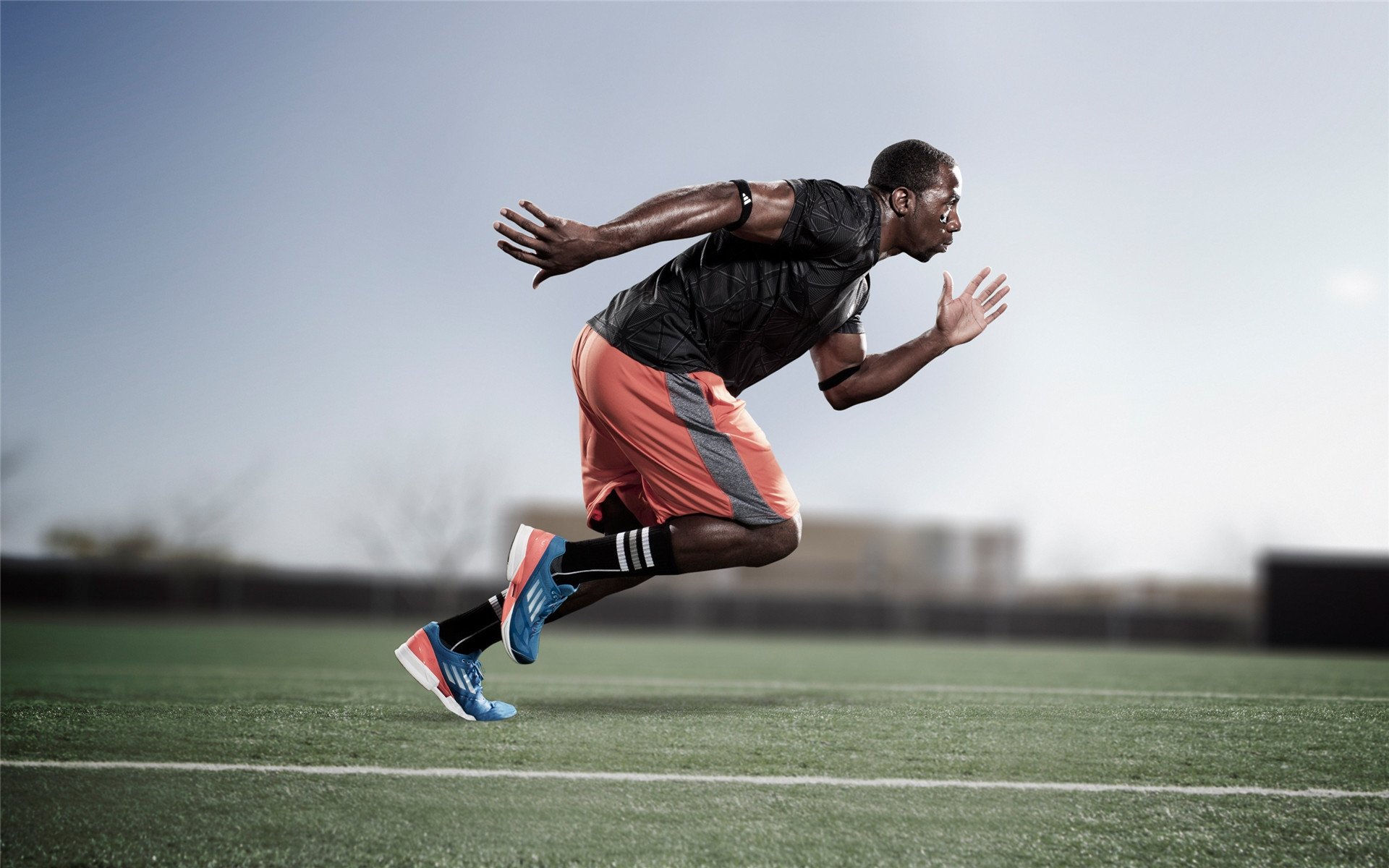 班凯罗展现巨星价值,奇才险胜深圳队